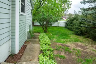 923 Bell Ave, New Buffalo, MI 49117 - Photo 4