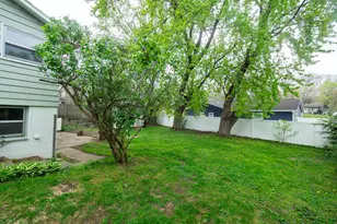923 Bell Ave, New Buffalo, MI 49117 - Photo 22