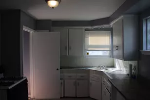 8045 Appoline St, Detroit, MI 48228 - Photo 8