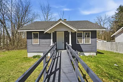 104 W Roosevelt Avenue, Battle Creek, MI 49037 - Photo 1