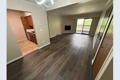 3005 Fernwood #103, Ann Arbor, MI 48108 - Photo 4