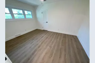 2737 Meadowvale Drive SE, Grand Rapids, MI 49506 - Photo 14