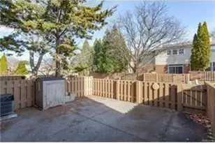 5117 Buckingham Dr, Troy, MI 48098 - Photo 10