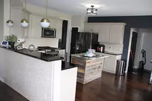 48871 Manhattan Cir, Canton, MI 48188 - Photo 16