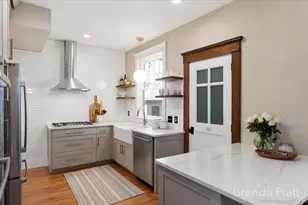 533 Gladstone Dr SE, Grand Rapids, MI 49506 - Photo 14