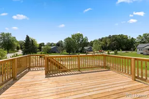 7870 Woodhurst Dr NE, Rockford, MI 49341 - Photo 30