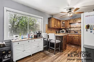 237 Hopkins St, Battle Creek, MI 49017 - Photo 4