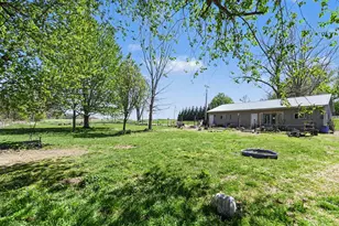 52290 Townhall Rd, Dowagiac, MI 49047 - Photo 4