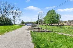 52290 Townhall Rd, Dowagiac, MI 49047 - Photo 2