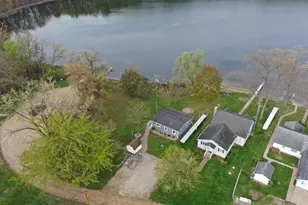 226 Custer Dr, Coldwater, MI 49036 - Photo 2