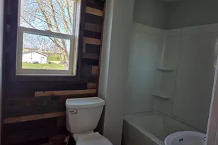 120 Center St, Six Lakes, MI 48886 - Photo 10