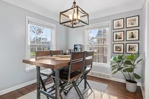 1840 Hampton Rd, Grosse Pointe Woods, MI 48236 - Photo 8