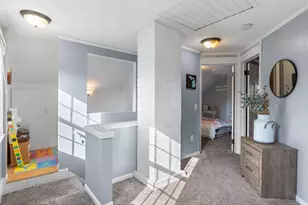 1840 Hampton Rd, Grosse Pointe Woods, MI 48236 - Photo 20