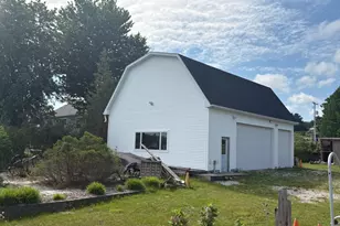 4472 Crescent Beach Rd, Onekama, MI 49675 - Photo 16