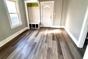 76 East Ave N, Battle Creek, MI 49017 - Photo 2