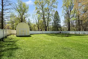 9466 Riverbend Dr, South Haven, MI 49090 - Photo 32