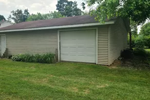 207 N State St, Gobles, MI 49055 - Photo 22