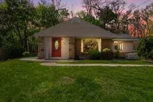 129 W Sunset Blvd, Battle Creek, MI 49017 - Photo 2