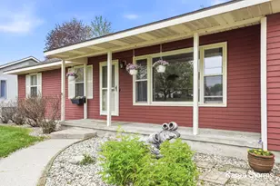 6626 Crownpointe Dr SW, Byron Center, MI 49315 - Photo 2