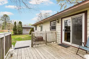 15500 Pine St, Grand Haven, MI 49417 - Photo 8
