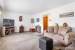 15500 Pine St, Grand Haven, MI 49417 - Photo 10