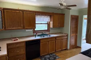 419 Sherman Ave, Lakeview, MI 48850 - Photo 6