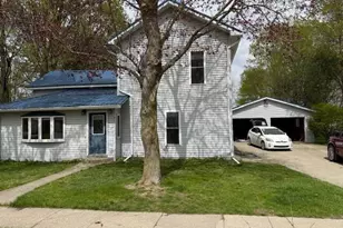 419 Sherman Ave, Lakeview, MI 48850 - Photo 2