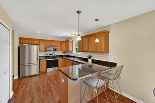 86 Fox Meadows Ct, Howell, MI 48843 - Photo 6
