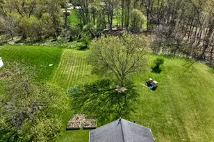 86 Fox Meadows Ct, Howell, MI 48843 - Photo 36