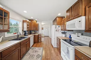 351 Moser Dr, Bronson, MI 49028 - Photo 12