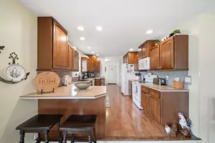 351 Moser Dr, Bronson, MI 49028 - Photo 20