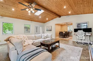 118 Ivanhoe Ave NE, Grand Rapids, MI 49546 - Photo 6