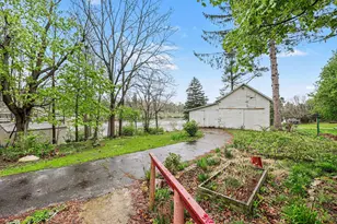 109 Crandall St, Albion, MI 49224 - Photo 24