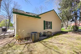 3730 Timberwood Ct, Muskegon, MI 49444 - Photo 48