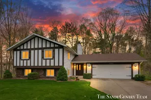 15967 Ryan Dr, Holland, MI 49424 - Photo 4