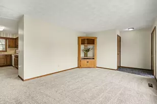 6118 Ormada Dr, Kalamazoo, MI 49048 - Photo 4