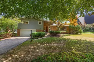2511 Londonderry Rd, Ann Arbor, MI 48104 - Photo 2