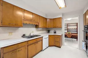 2511 Londonderry Rd, Ann Arbor, MI 48104 - Photo 16