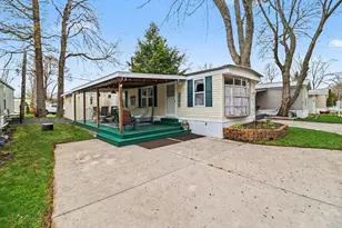 2759 Basin St, Ludington, MI 49431 - Photo 2
