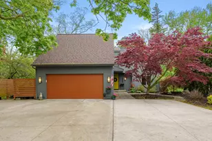 2320 Niles Ave, Saint Joseph, MI 49085 - Photo 2