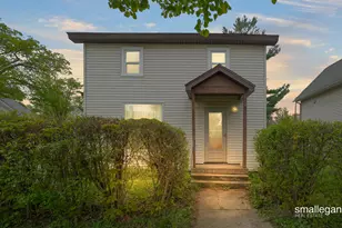 207 N Queen St, Nashville, MI 49073 - Photo 2