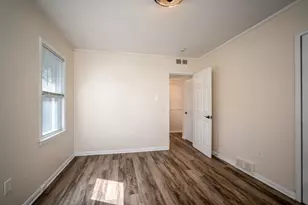 28465 N Clements Cir, Livonia, MI 48150 - Photo 12