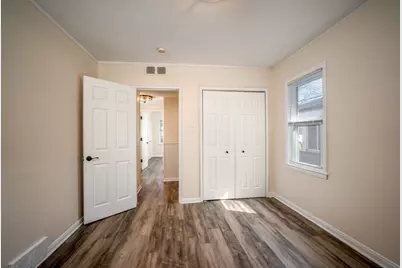 28465 N Clements Circle, Livonia, MI 48150 - Photo 14