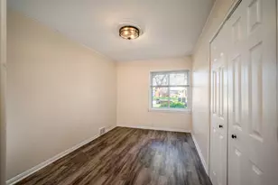 28465 N Clements Cir, Livonia, MI 48150 - Photo 10