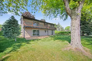 186 Bedford Dr, Brooklyn, MI 49230 - Photo 1