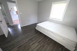 586 W River Rd, Muskegon, MI 49445 - Photo 12