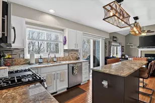 7233 N Lake Orchard Dr, Chelsea, MI 48118 - Photo 6