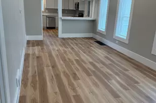979 Scott St, Muskegon, MI 49442 - Photo 4