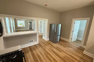 979 Scott St, Muskegon, MI 49442 - Photo 8