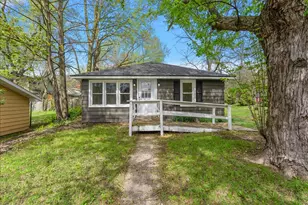 47 Wayne St, Allegan, MI 49010 - Photo 6